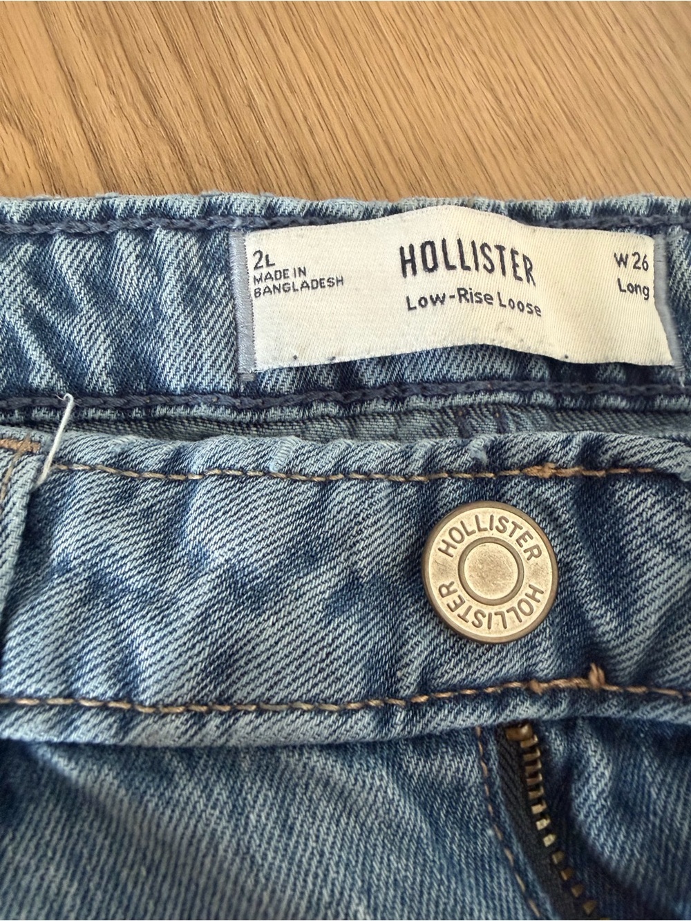 Hollister Light Blue Women's Jeans - Classic low Rise - Picture 2 of 3